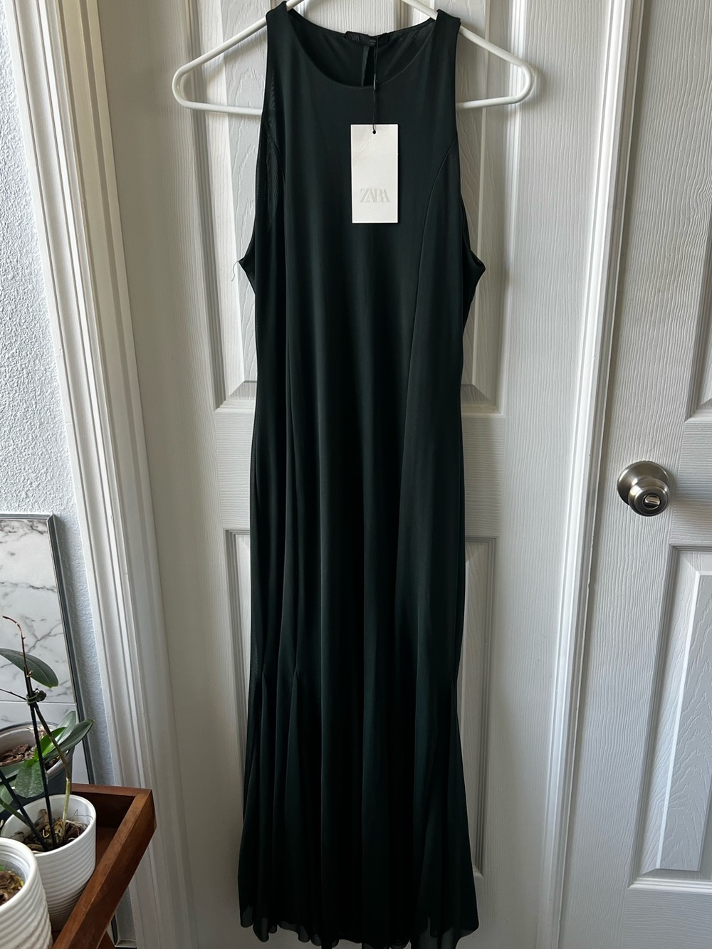 Zara Long Tulle Godet Sleeveless Maxi Dress with Side Slit, Dark Green, Size L - Picture 3 of 10